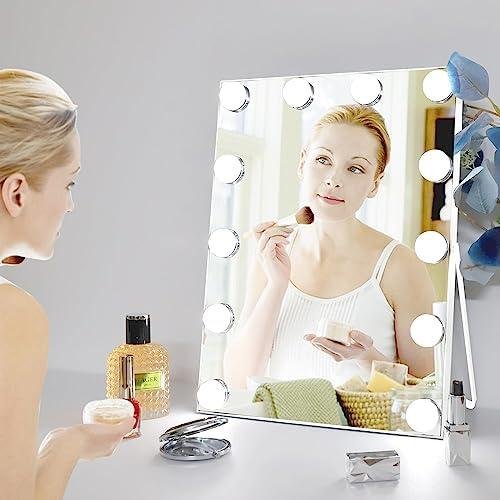 Sparkle Your Beauty with Our Hollywood Lighted Makeup Mirror!