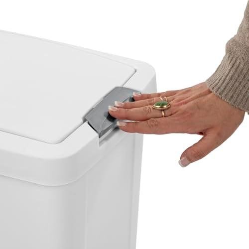 Review: Sterilite 7.5 Gallon TouchTop Wastebasket - Practical & Space-Saving